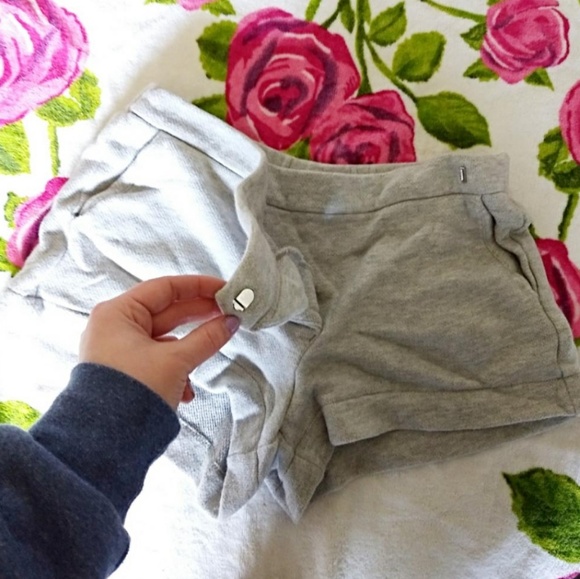 Kate Spade Origami Shorts - Picture 4 of 5